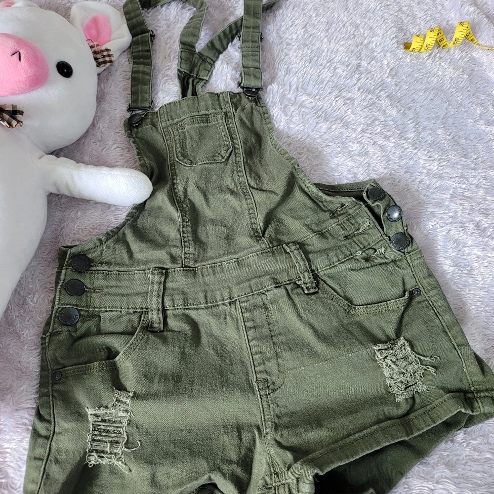 Overall shory